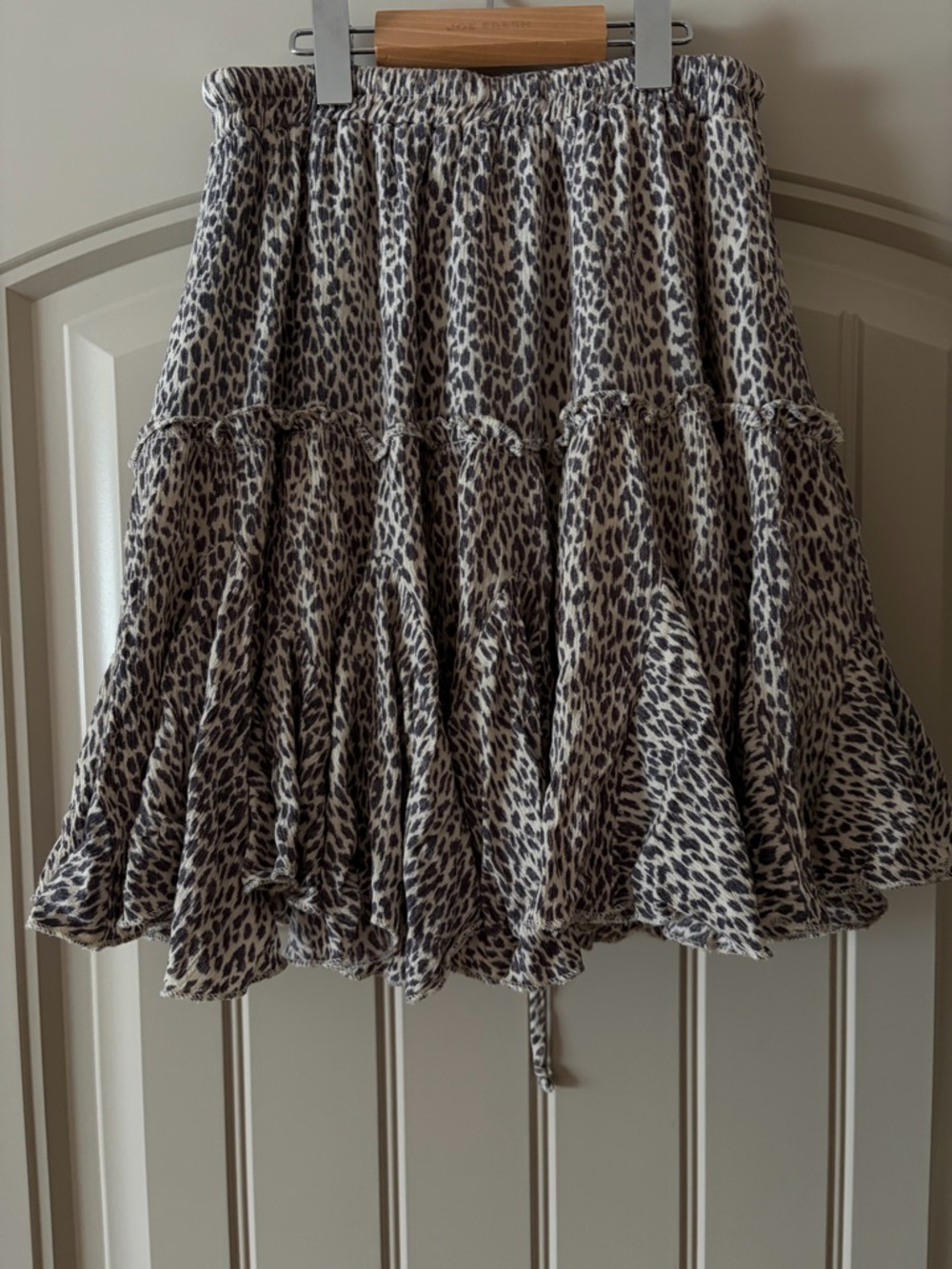 Neutral mauve Leopard Pattern pull on skirt